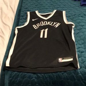 Like new Kyrie Irving Jeresy